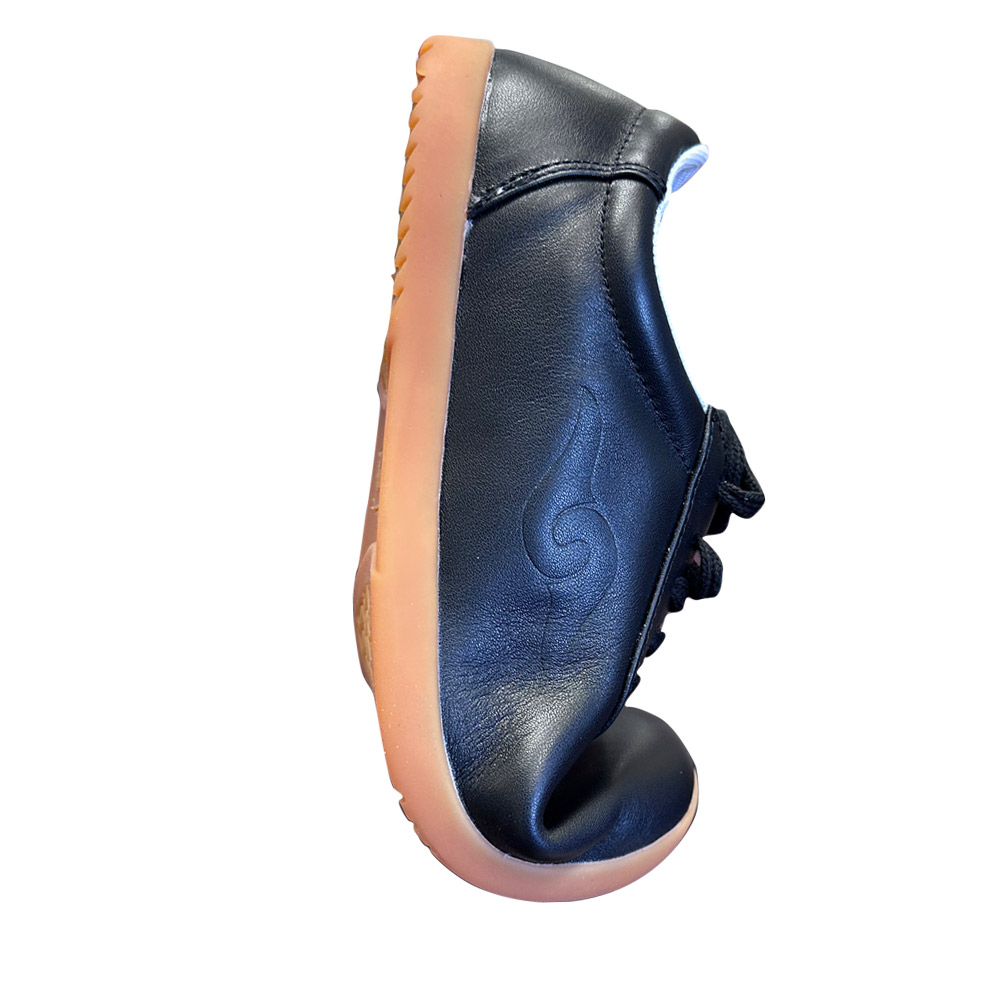 Premium Black Leather Tai Chi Shoes for Training and Performance